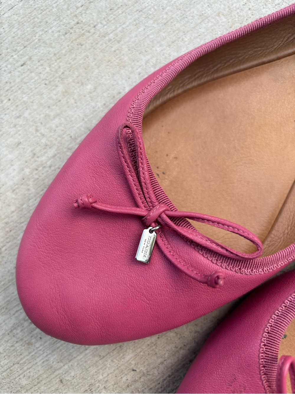 Coach Women's Rose Pink Leather Ballet Flats with Bow Charm - Picture 2 of 4